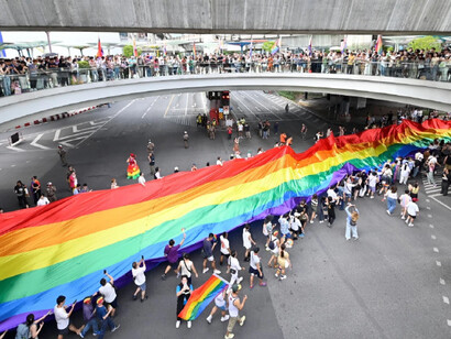 El auge del Boys Love y Girls Love ha abierto nuevas discusiones sobre la diversidad sexual en Tailandia. Marcha del Orgullo en Bangkok, Tailandia, 1 de junio de 2024