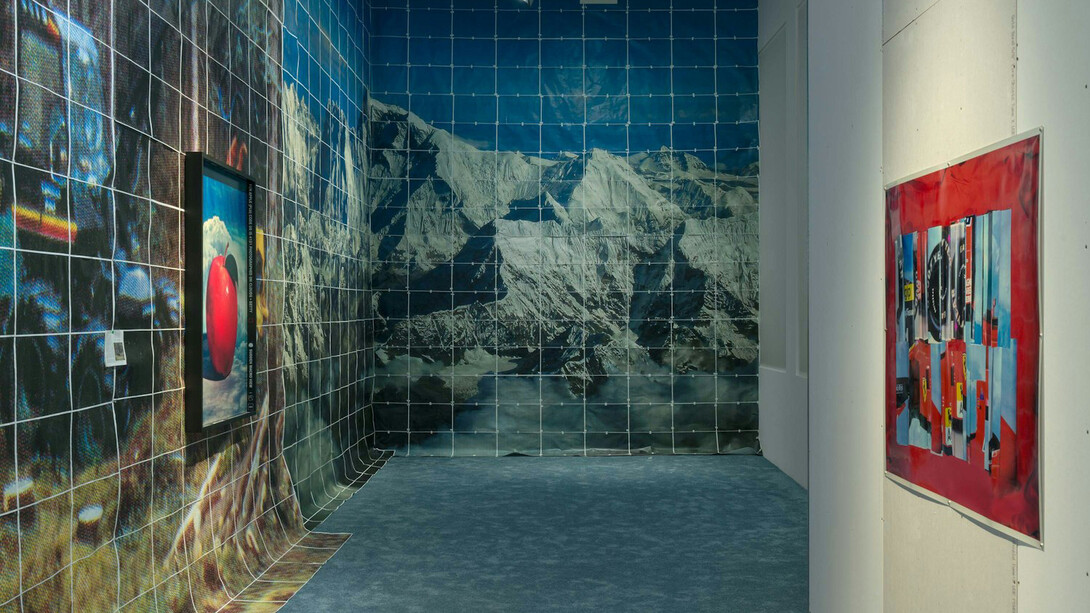 Sara Cwynar, Baby blue Benzo, exhibition view. Courtesy of 52 Walker