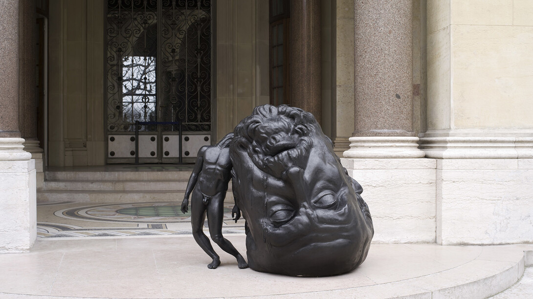 Thomas Lerooy, Not enough brain to survive, 2009, Bronze, 138 x 120 x 120 cm © Bertrand Huet - Tutti Images, Courtesy Galerie Nathalie Obadia, Paris/Bruxelles