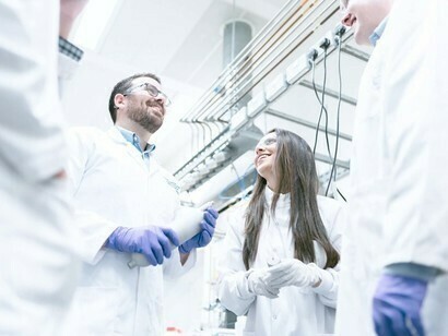 Confianza en la ciencia, la comunidad médica y las grandes farmacéuticas
