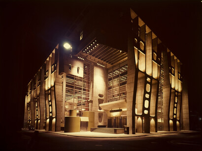 Clorindo Testa. Bank of London and South America, Buenos Aires, Argentina, 1959-1966. © Archivo Manuel Gomez Piñeiro, Courtesy of Fabio Grementieri