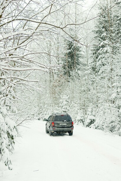 A car driving through the snow 
