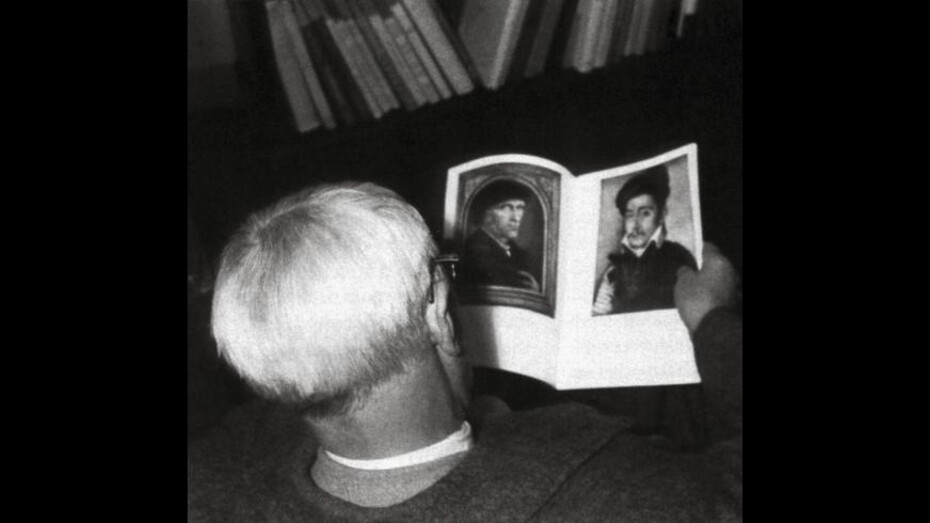 A backward glance. Courtesy of Guggenheim Museum Bilbao