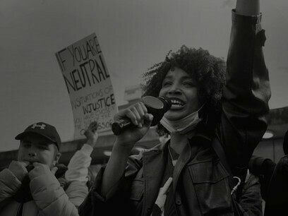 Une société démocratique suppose l'existence du multipartisme