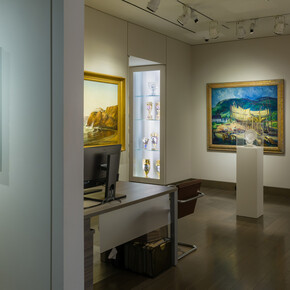 Various artists, Shorelines: views from the edge, exhibition view. Courtesy of Hirschl & Adler Galleries
