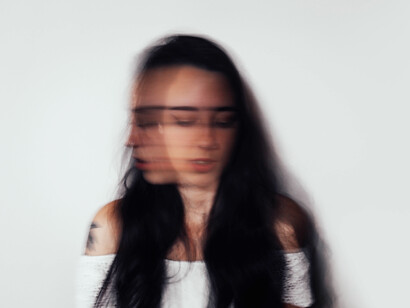 Caminamos juntas de la mano