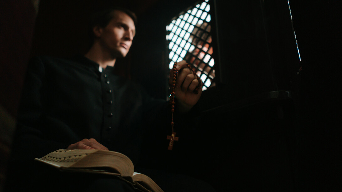 Qué dice de la religión el que se deba "dar una contribución" para recibir el perdón de los pecados 