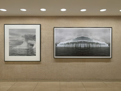 Lynn Davis, Exhibition view. Courtesy of Glass House