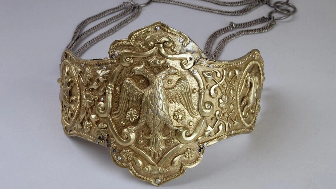 The double-headed eagle: the russian coat of arms of the 15th-21st centuries. Courtesy of Moscow Kremlin Museum