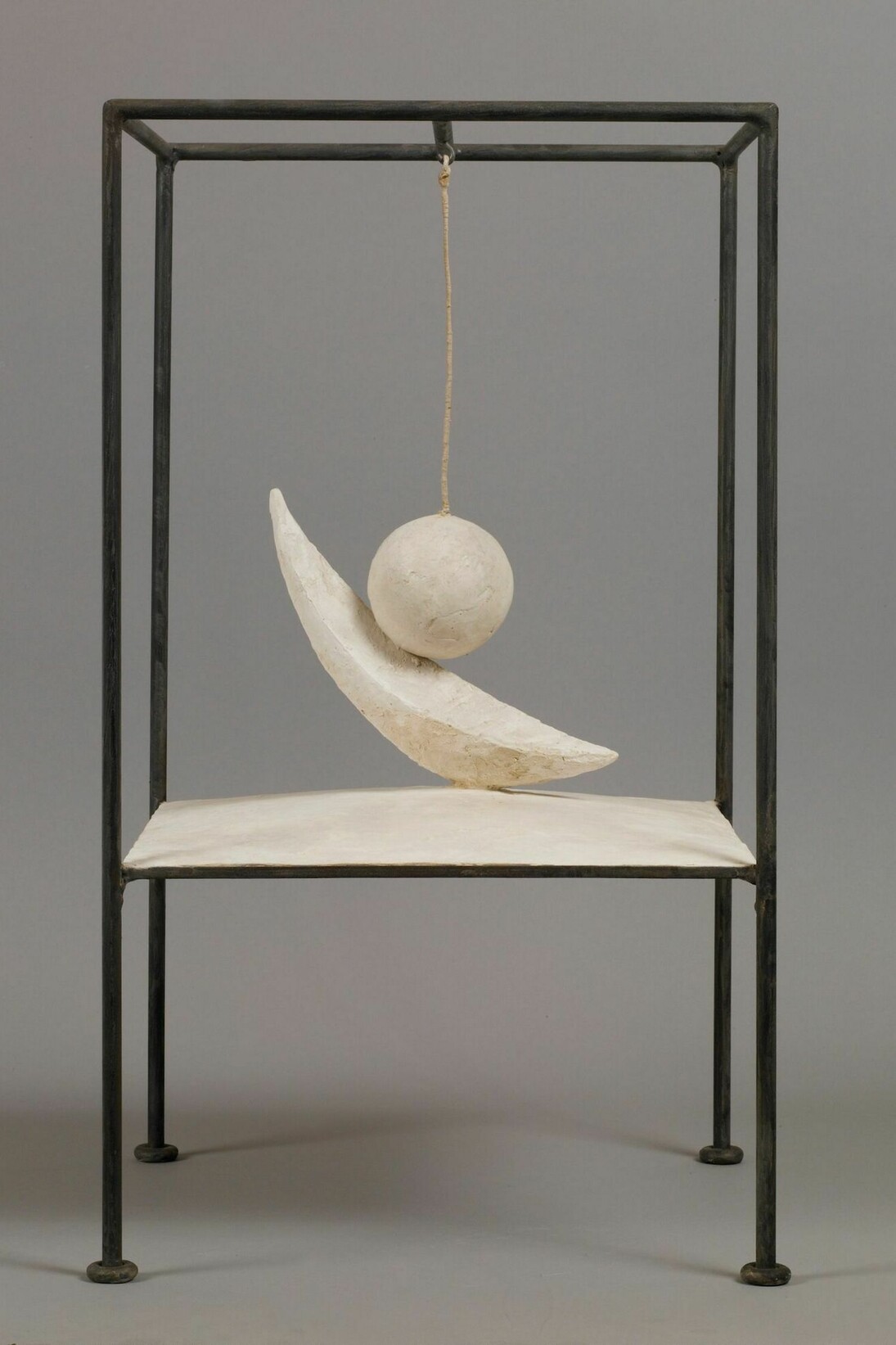 Suspended Ball 1930-1931Plaster and metal 60.6 x 35.6 x 36.1 cm Collection Fondation Alberto et Annette Giacometti, Paris © Alberto Giacometti Estate, ACS/DACS, 2017