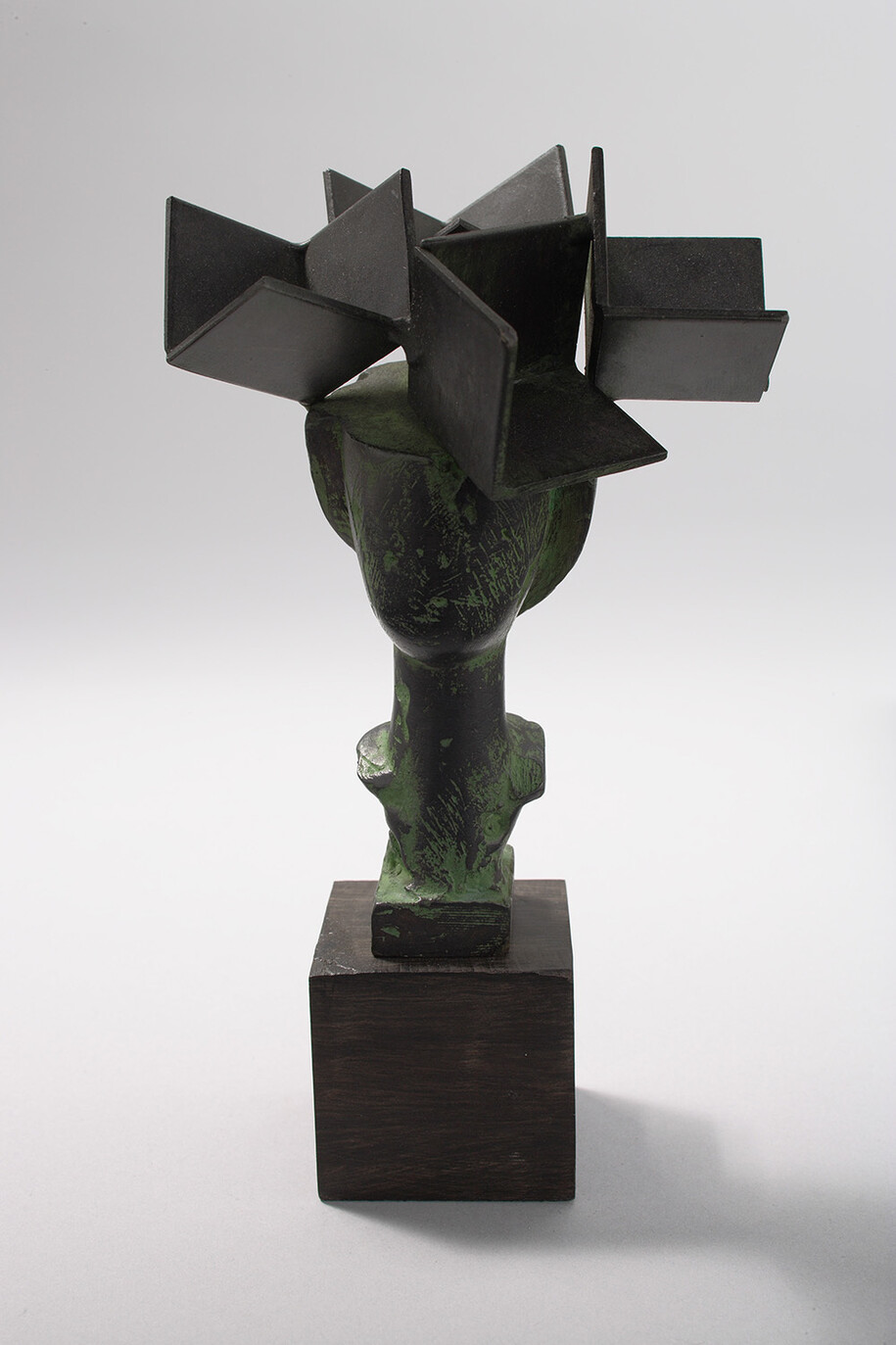 Valdés, Dama de Barajas II, 2004, Bronze, 18 x 10 x 8,5 cm © Galerie Maeght, Paris