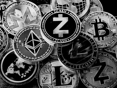 Faut-il s’étonner que les cryptomonnaies, avec l’anonymat qu’elles permettent, soient devenues l’instrument privilégié des fraudeurs organisés et autres criminels sans frontière ? 