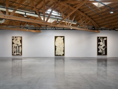 Night window. David Smith spray paintings, 1958 – 1964, exhibition view. Courtesy of Hauser & Wirth Gallery