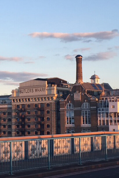 Butler's Wharf © Maya de Silva Wijeyeratne