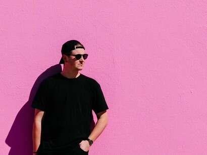 Jóvenes que usan un nuevo lenguaje