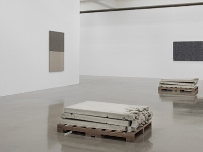 Analia Saban, Exhibition view. Courtesy of Sprüth Magers