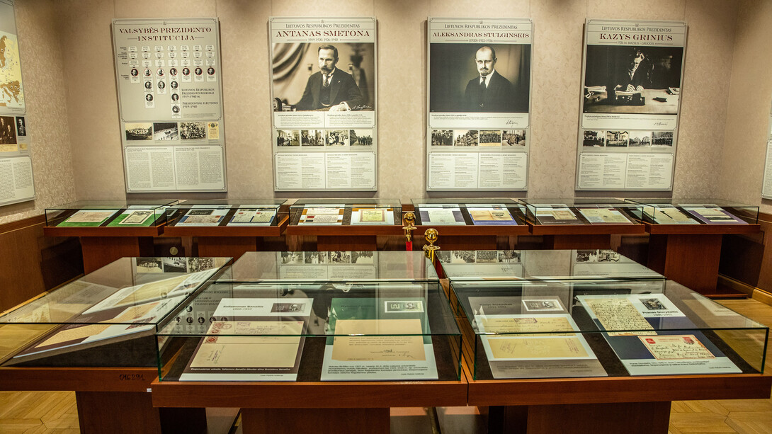 Presidents of the first Republic of Lithuania and the President’s institution, exhibition view. Courtesy of M. K. Čiurlionis National Museum of Art