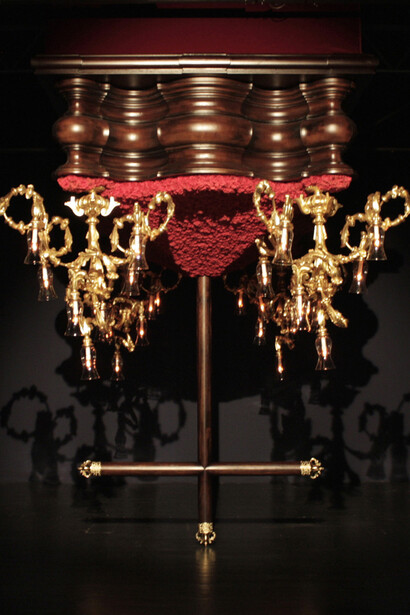 Pilar Albarracín, El Capricho, 2011, Mixed media, 90 ½ x 149 5/8 x 192 7/8 in. Courtesy Galerie GP & N Vallois, Paris