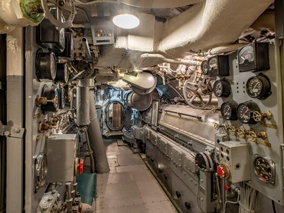 No hay noticias de que escasee la gasolina. Llevamos un año con subidas continuas en el precio del combustible; nunca baja, siempre sube. USS Silversides (SS-236). Fairbanks Morse & Co. 38 motores diésel de 8-1/8, procedentes del Museo del Submarino Silversides de Muskegon, Michigan, EE.UU.