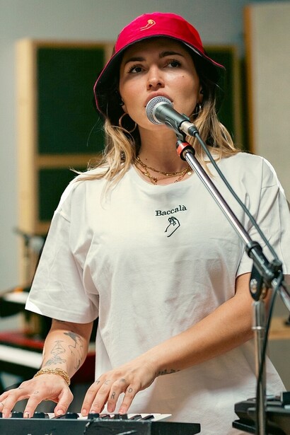 La cantante pugliese Serena Brancale ha infiammato le radio con la sua "U baccalà"