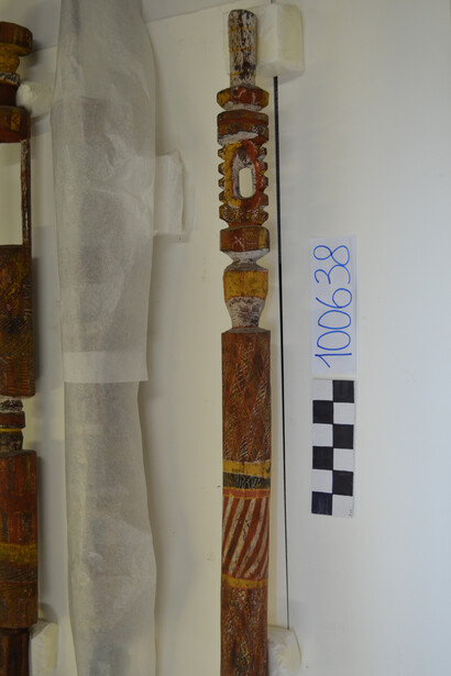 Pali Pukumani delle isole Tiwi particolari durante le fasi di restauro