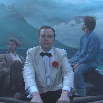 Ragnar Kjartansson, World Light, 2015. Still. Recorded at a perfomance commissioned by Thyssen-Bornemisza Art Contemporary (Vienna). Courtesy of the artist, Luhring
Augustine (New York) & i8 Gallery (Reykjavik)