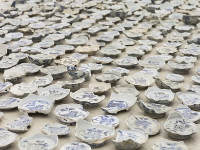 Ai Weiwei Tiger, Tiger, Tiger (Detail), 2015, 3,025 Porcelain shards with tiger motif, Dimensions variable