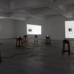 Noé Sendas, For keeps, vista da exposição. Cortesia de Carlos Carvalho. Foto de © Pedro Tropa