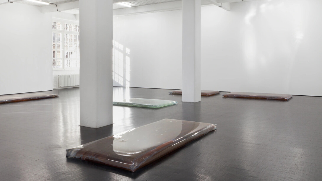 Olga Balema, Rot, exhibition view. Courtesy of Trautwein Herleth