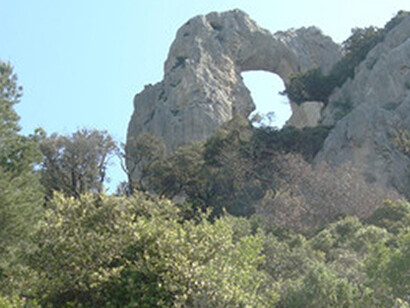 Pedra Istampada, monumento naturale sul monte Tuttavista di Galtellì, foto di Aggrucar, April 2009