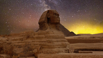 Sfinge, Egitto. Comprendi che tu sei un altro mondo in piccolo, e che in te ci sono il sole, la luna, anche le stelle
