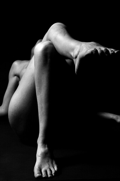 Fotografía erótica de las piernas de una mujer