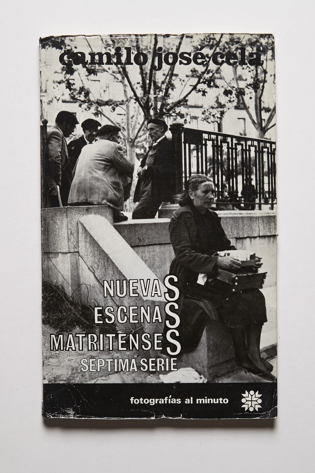 Enrique Palazuelo (fotografías) y Camilo José Cela (texto). Nuevas escenas matritenses. Madrid, Alfaguara, 1965-66