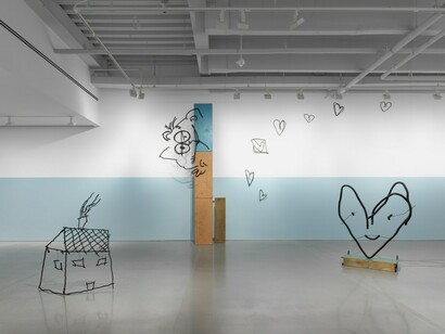 Petrit Halilaj, Abetare, vista de exhibición. Cortesía de la galería kurimanzutto