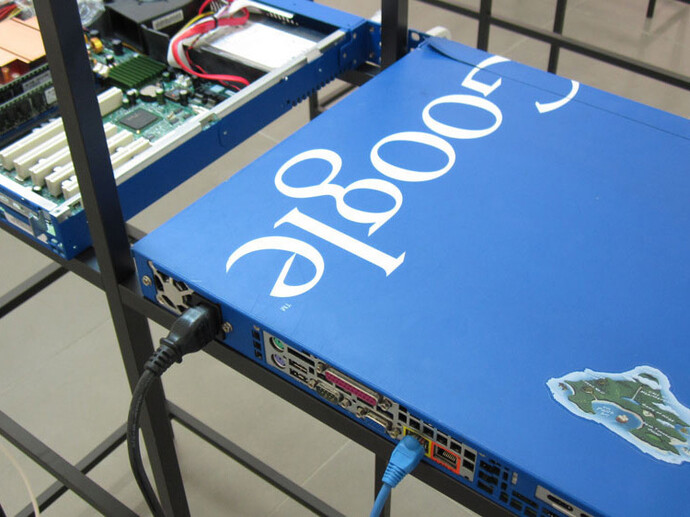 Yuri Pattison, Free Traveller, 2014, installation detail, courtesy the artist and Cell Project Space
