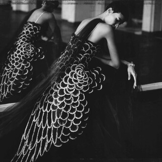 Cathleen Naundorf, My Paradise Bird I, Chanel - Haute Couture Winter 2006 - N°53, 2008, Gelatin silver print, 20 x 24 inches (50 x 60 cm)