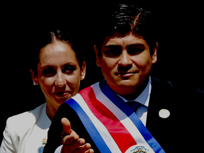 Carlos Alvarado en su toma de posesión