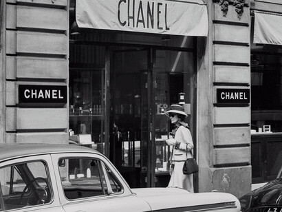 Rue Cabon, page 23, Photo by Douglas Kirkland  