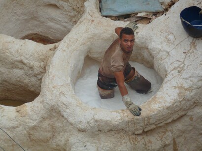 A worker in the suq
