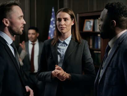 O Estado não pode e não deve ser regido por leis econômicas da 'mão invisível' apenas