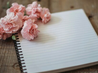 Mettere nero su bianco ciò che si prova è un atto di consapevolezza che aiuta a guarire