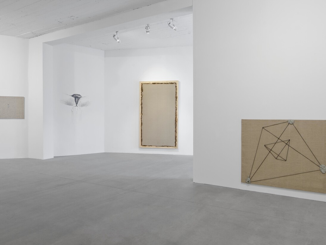 Jiri David, Redundant Earth from the Grave, Exhibition view 