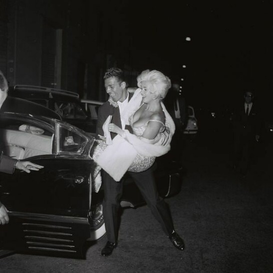 Marcello Geppetti (1933-1998), Jane Mansfield and Mike Hargitay leaving “Piccola Budapest”, Rome, October 1962, MGMC & Solares Fondazione delle Arti