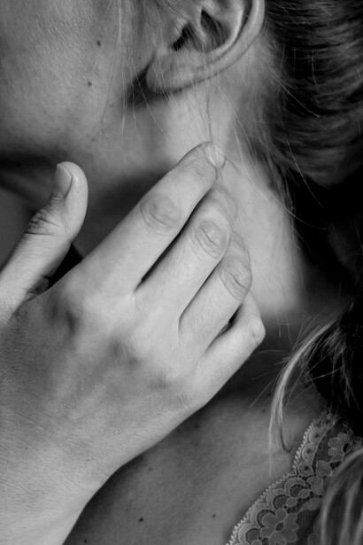 Ogni respiro è un atto sacro: inspirare è ricevere la vita, espirare è offrirla al grande respiro del cosmo