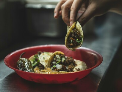 Come si mangiano dei tacos