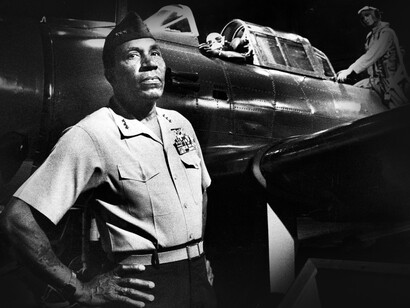 Frank Emmanuel Petersen Jr. (1932-2015) fue el primer aviador afroamericano del Cuerpo de Marines y el primer general afroamericano del Cuerpo de Marines