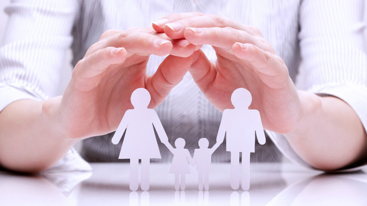 La contratación de un seguro, obligatorio o no, requiere un asesoramiento e información necesarios para su formalización