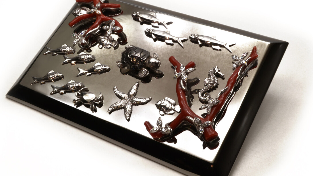 Pulsantiera Ottone - Finitura Rutenio Dark - Decorazione Argento Corallo