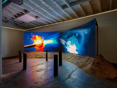 Dark Daze. Courtesy of Baert Gallery 