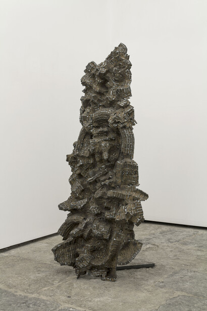Exhibition view (detail, Untitled, 2015, iron, 171 x 80 x 25 cm), I´m a mineralist, André Trindade, Photo: João Ferro Martins. Image courtesy of the artist and 3+1 Arte Contemporânea, Lisboa.